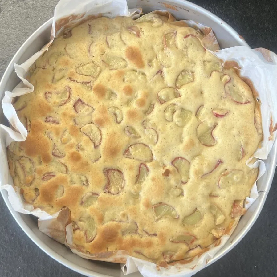 Der Kuchen nach dem Vorbacken, noch ohne Baiser